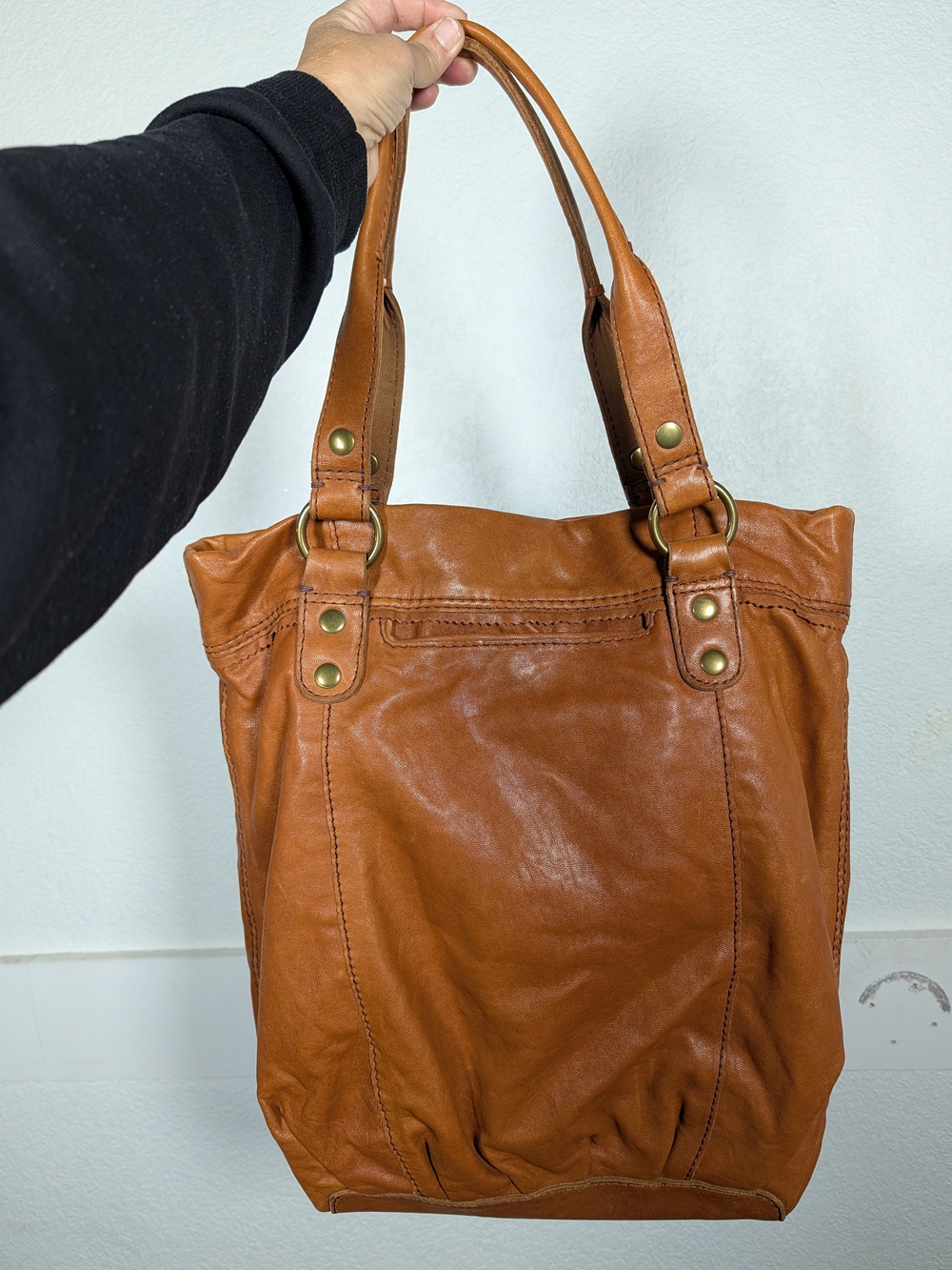 Lucky Brand Classic Women's Leather Tote Bag in Cognac
